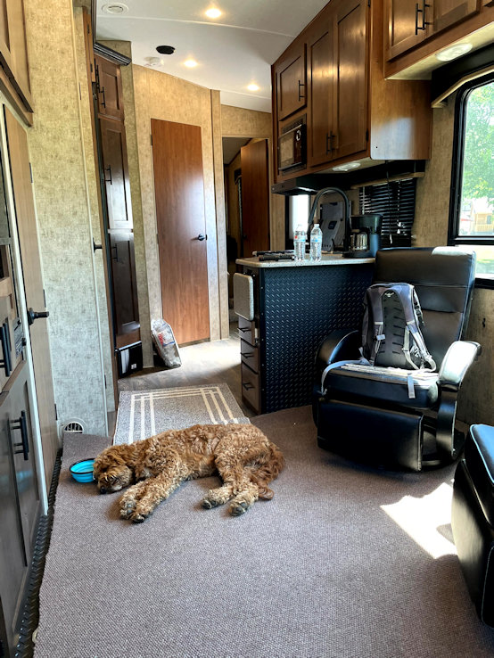 Outdoors RV Mountain Trail 29TRX travel trailer