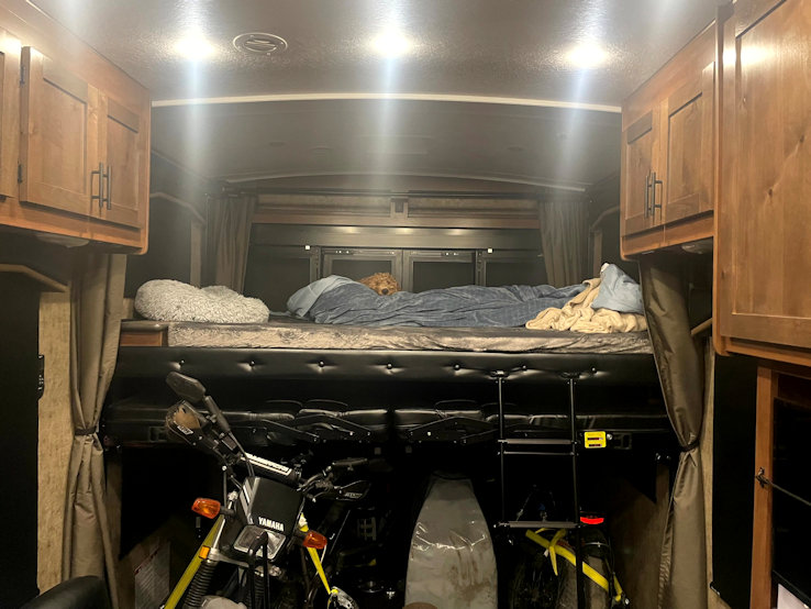2022 Mountain Trail 29TRX toy hauler