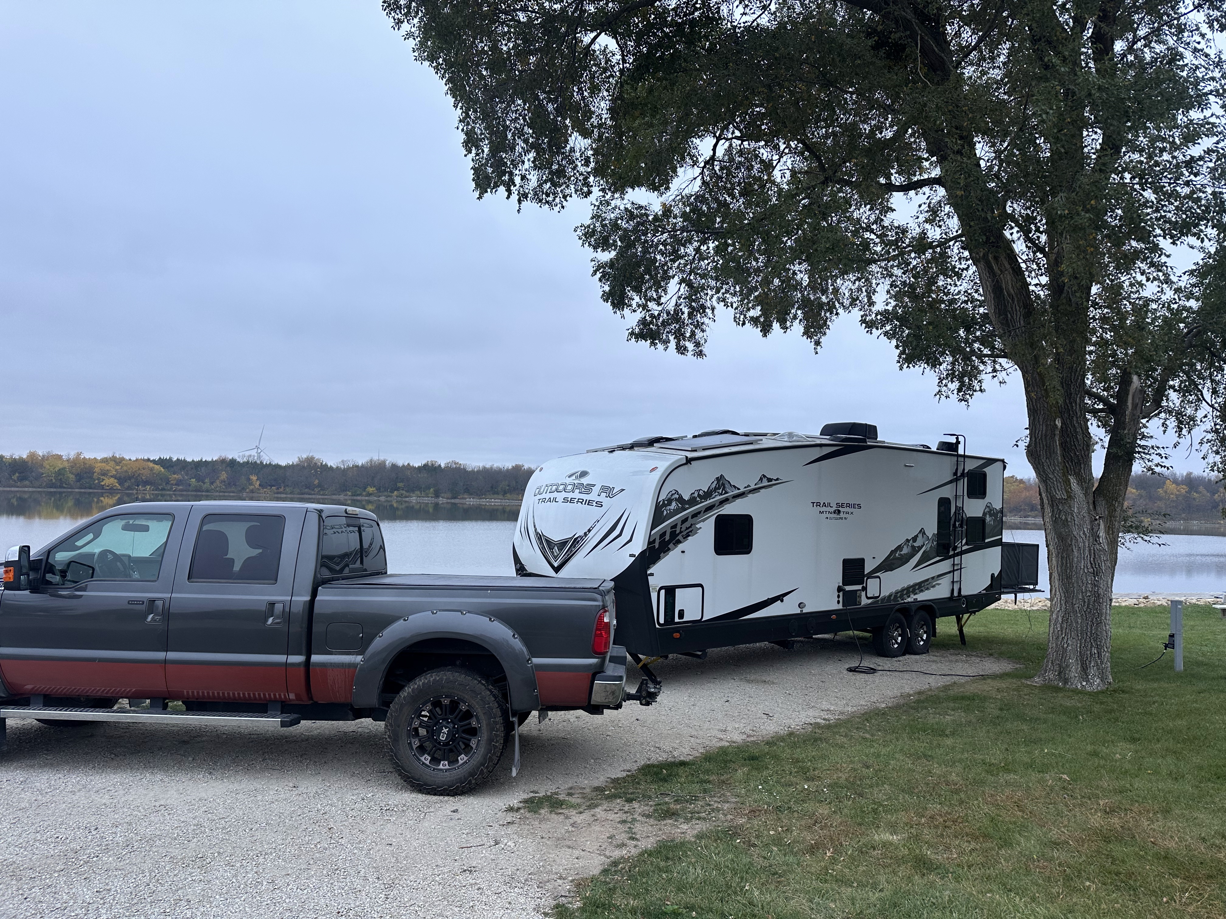 2016 F-350 and 2022 Mountain Trail 29TRX travel trailer package