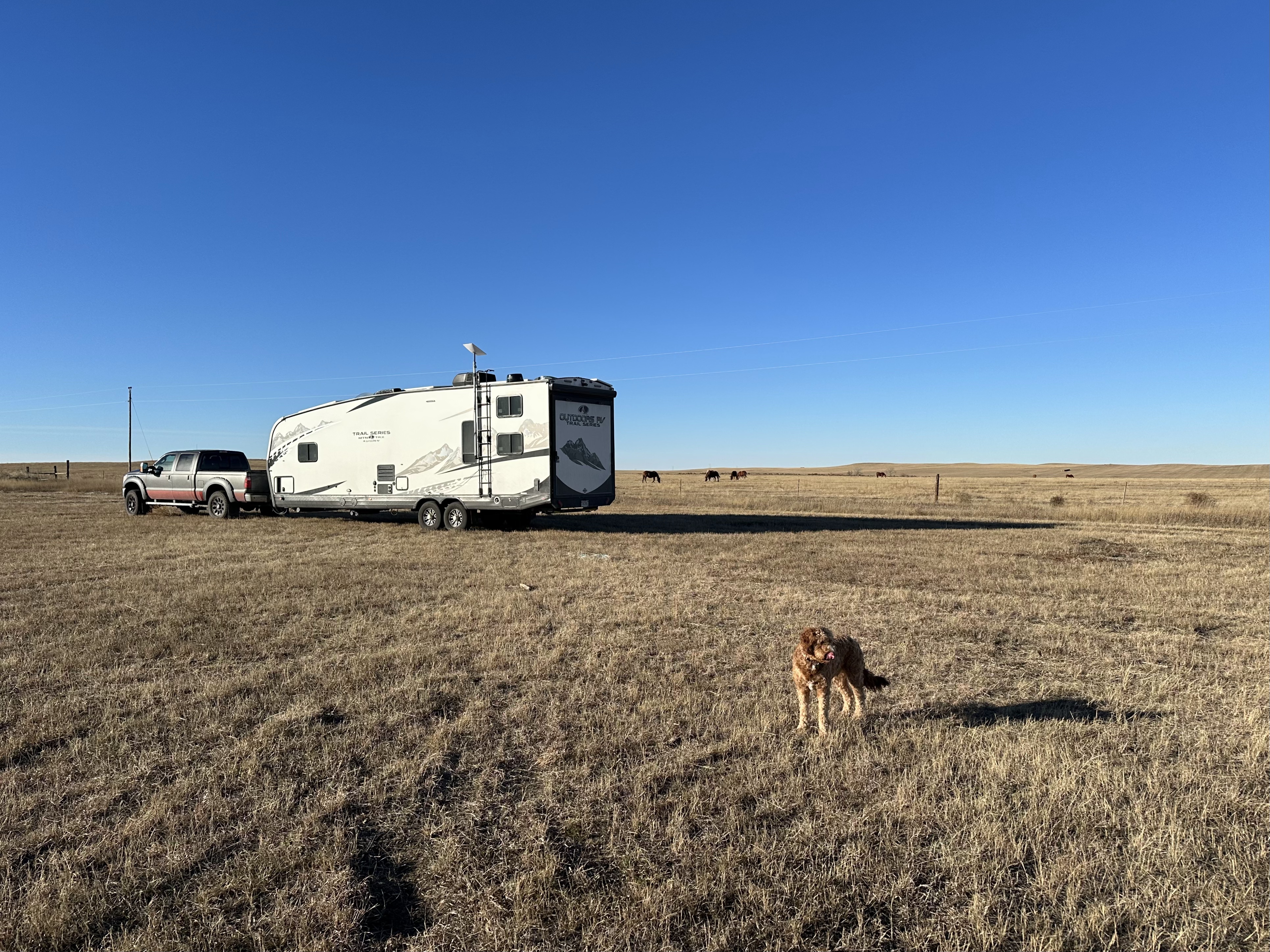 2016 Ford F-350 Super Duty and 2022 Outdoors RV Mountain Trail 29TRX