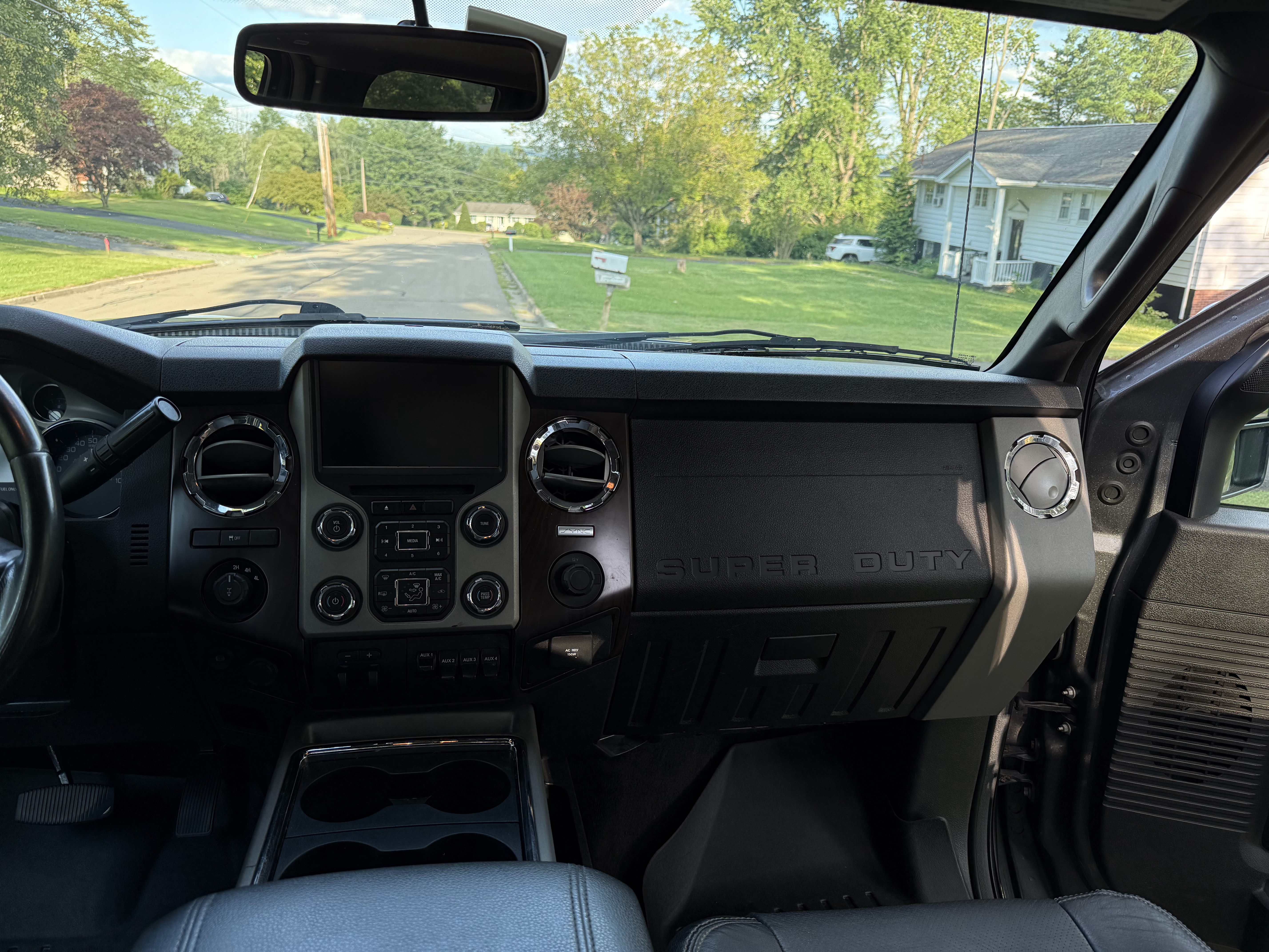 2016 Ford F-350 Super Duty truck photo