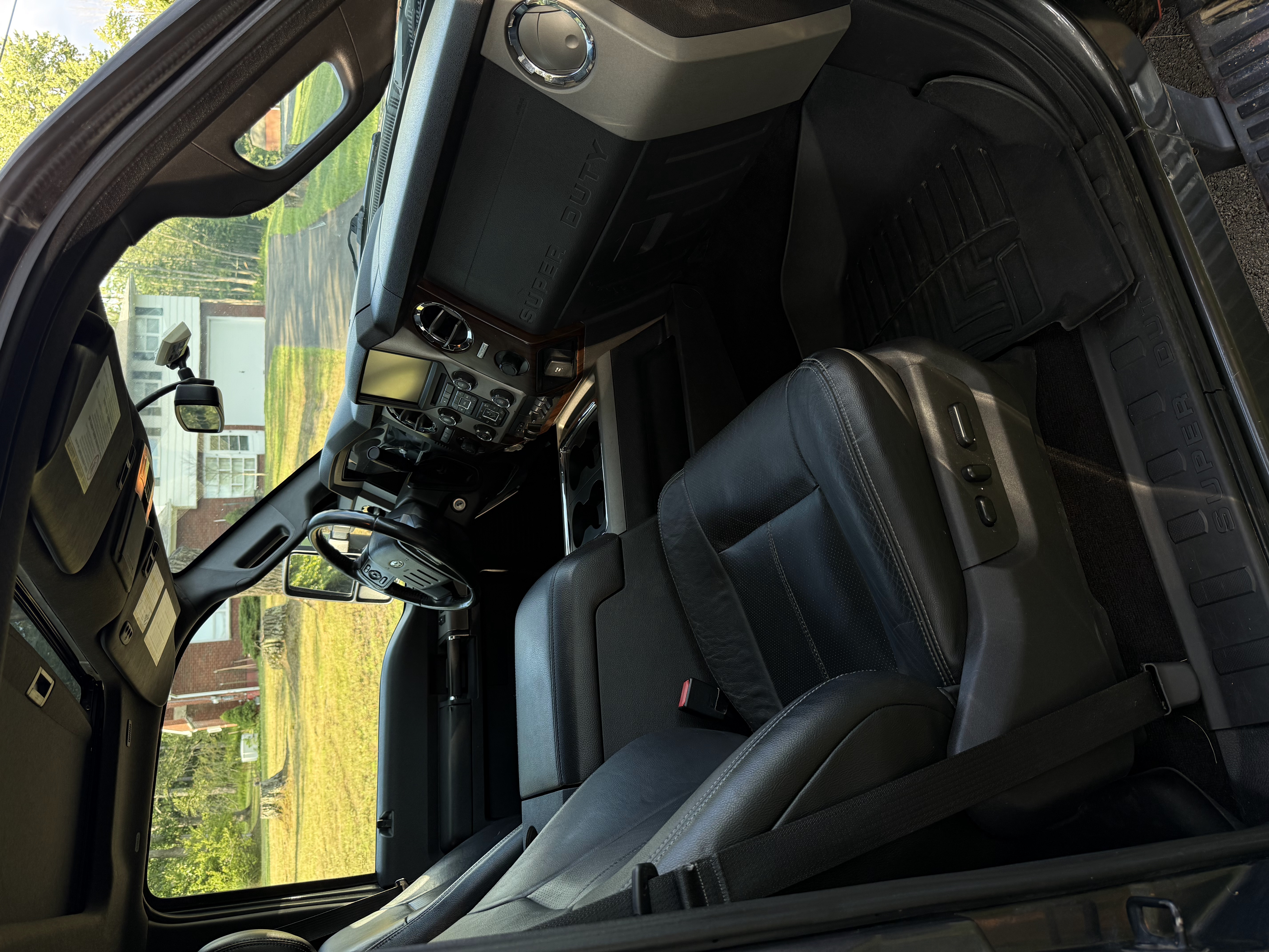 2016 Ford F-350 Super Duty truck photo